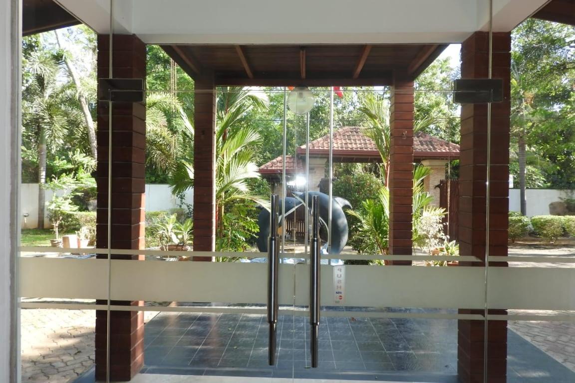 Yala Safari Village Maha Akurugoda Exterior photo